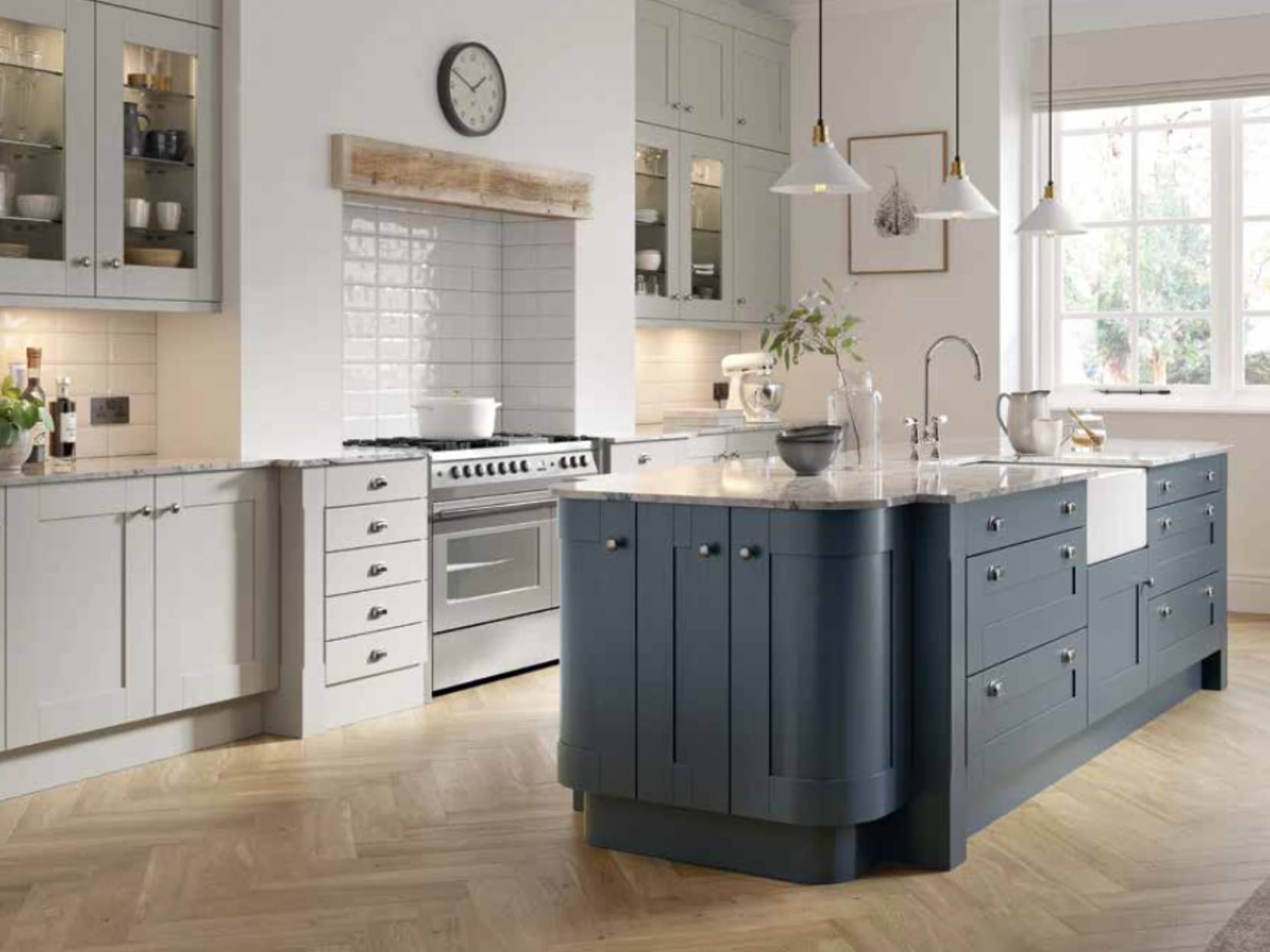 Painted Wood Shaker - Oxford Blue & Light Grey